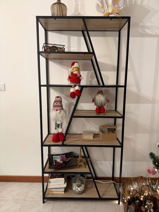 Estante madeira e preto (para qualquer divisão)