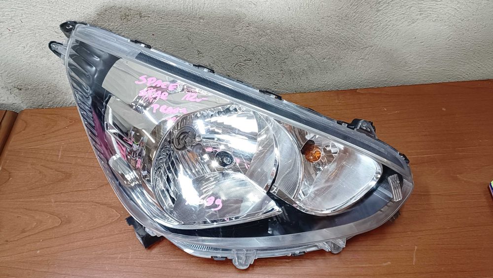 Mitsubishi Space Star II Lampa przód prawa