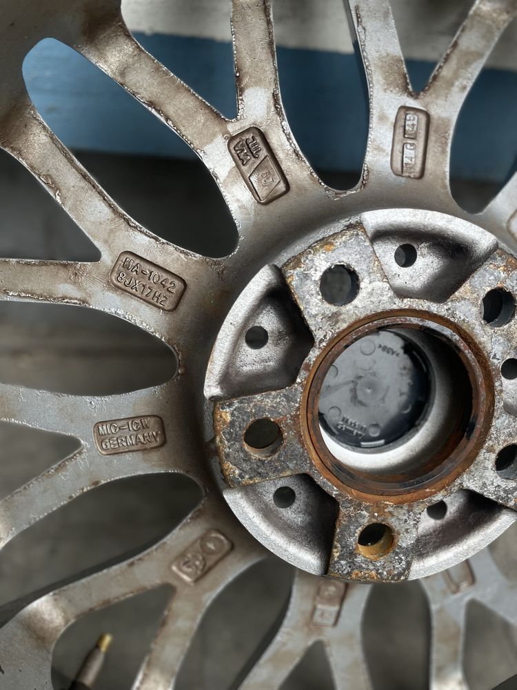 Продам комплект дисків Nissan 5/114.3 R17