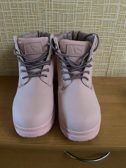 Женские ботинки…