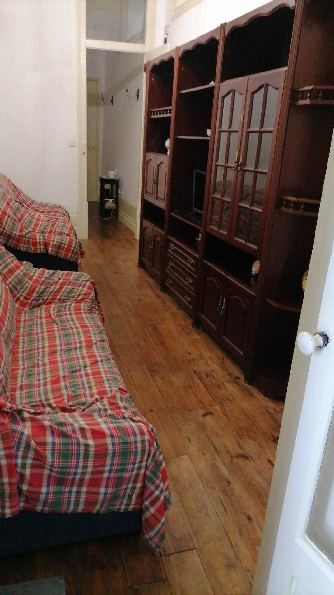 Quartos para meninas estudantes perto da Fac. de Psicologia em Coimbra