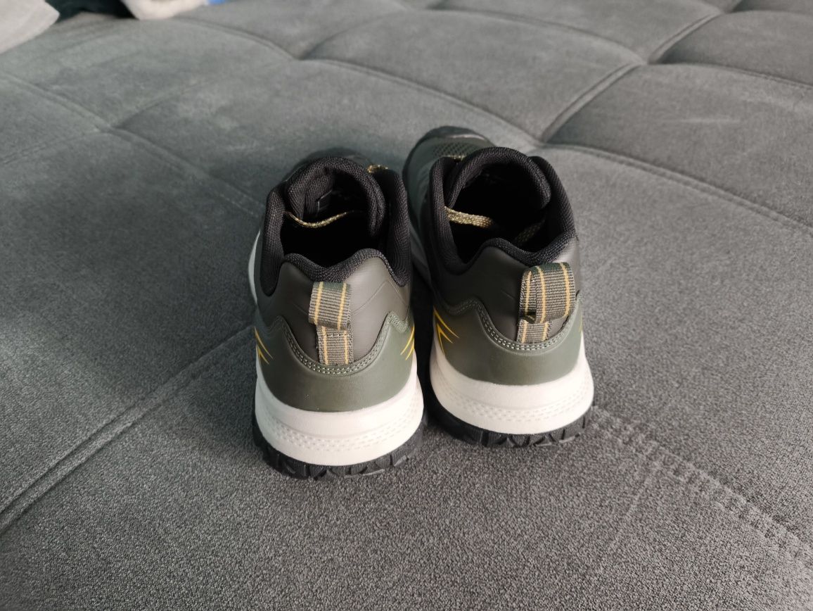 Buty sneakersy damskie 38