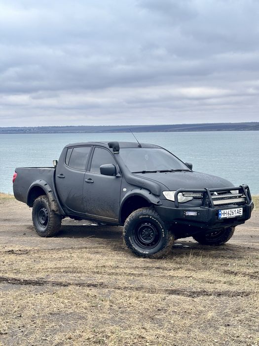 Mitsubishi l200 LONG WARRIOR 2013 НОВЫЙ МОТОР подготовленый пикап 4*4