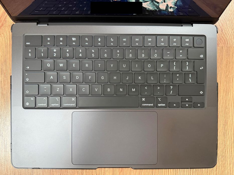 APPLE MacBook Pro 2024 14"  M4 Max 36GB RAM 1TB SSD. Gwiezdna czerń