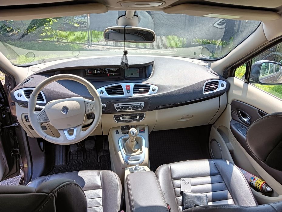 Renault grand scenic 2010r bogato wyposażony