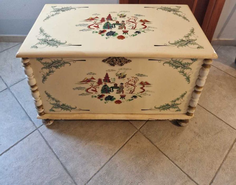 Arca Vintage – Estilo Chinoiserie (para restauro)