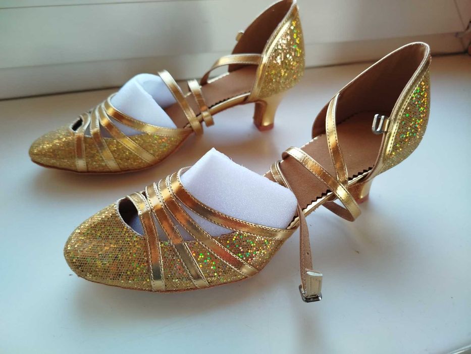 Damskie wygodne złote buty do tańca latynoskiego tango obcas 5cm r. 41