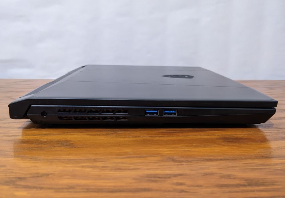 MSI Katana 15 HX B14W RTX5070 i9-14900HX 32gb 1TB