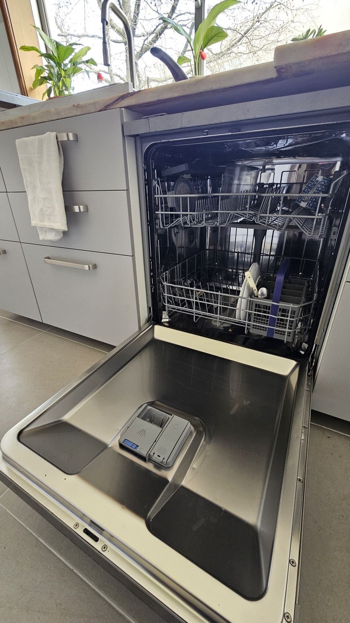 Boa máquina de lavar loiça beko