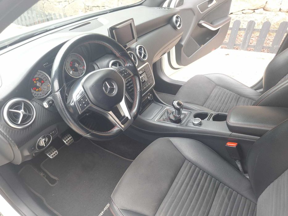 Mercedes-Benz A180 CDI AMG Line 2014 – Nacional – Excelente estado