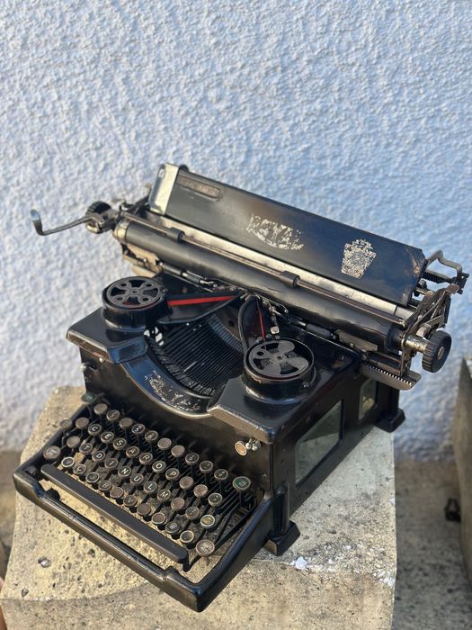 Máquina escrever Royal 10