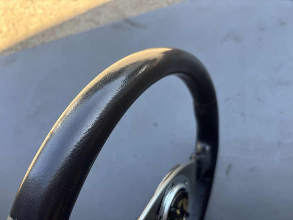 Kierownica sportowa Momo Race 35cm