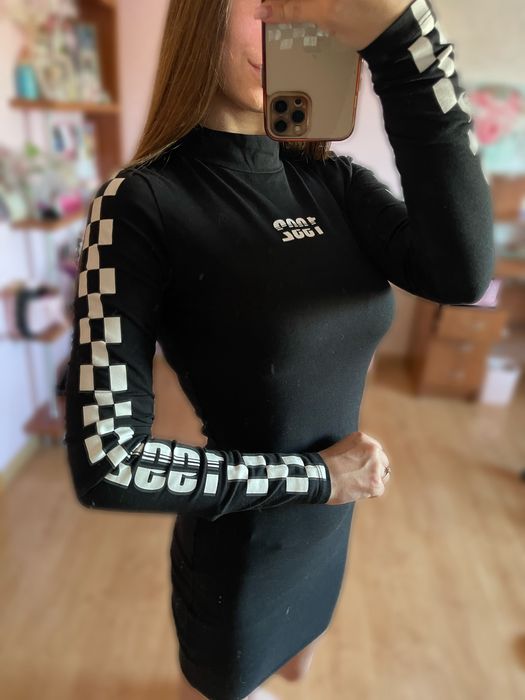 РОЗПРОДАЖ!!!Чорна сукня fb sister