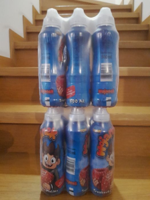 Zestaw 12 butelek Wojanki. Wojanek o pojemności 500 ml.