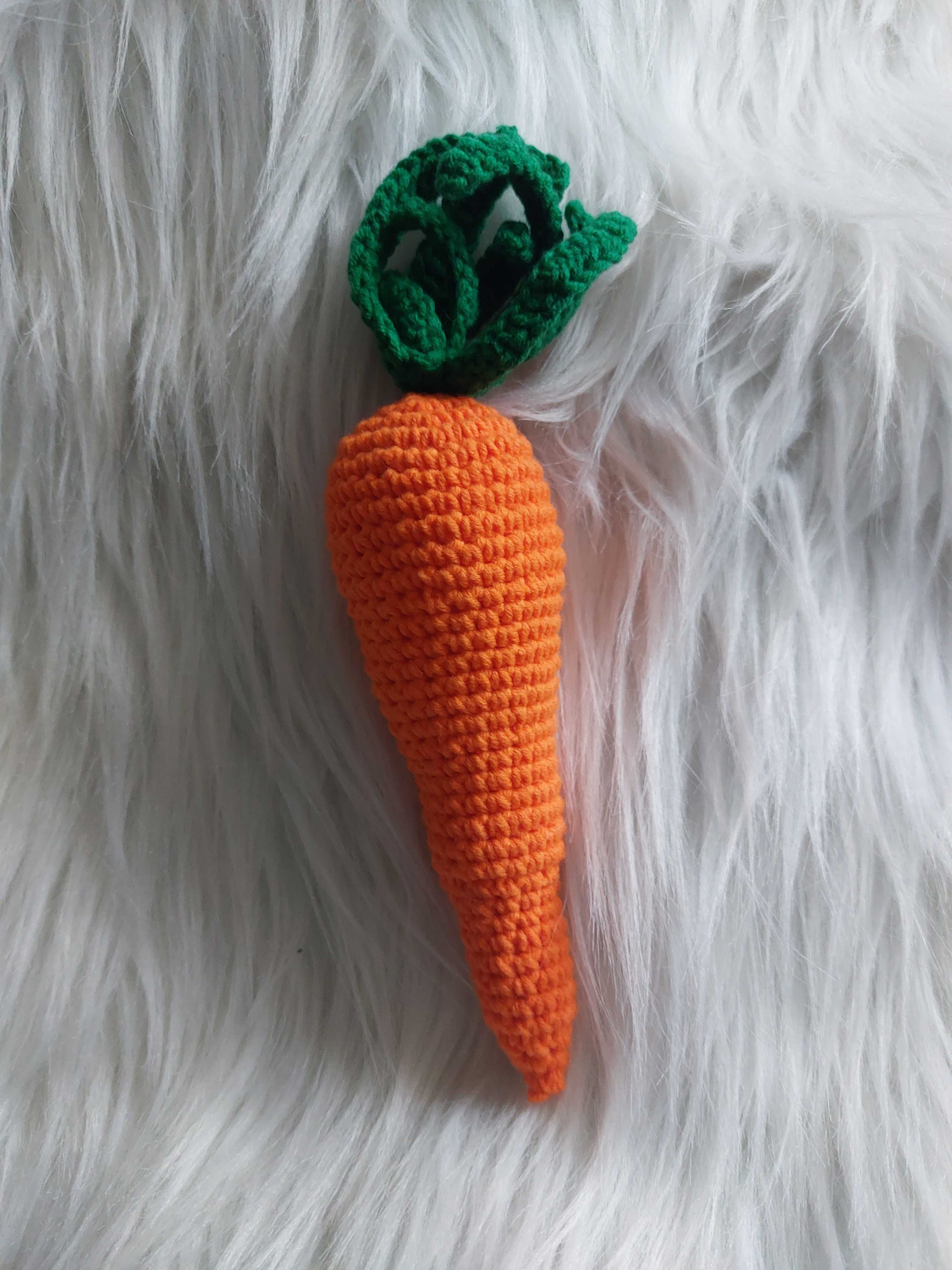 Marchewka jedzenie smakołyk dla hobby horse a3 a4 duża z włóczki