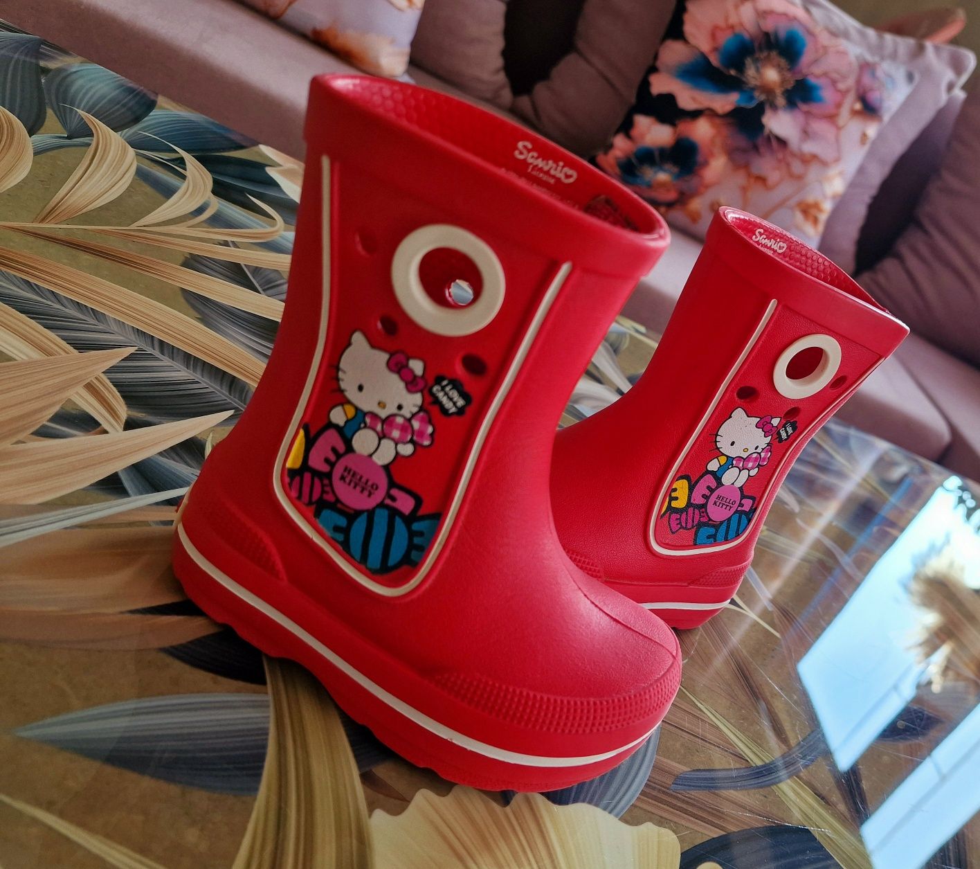 Kalosze, gumiaki , buty na deszcz Crocs C6/C7 Hello Kitty r.21/22