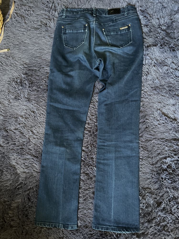 Spodnie jeansowe ze stretchem rozmiar 39