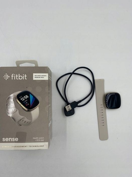 uszkodzony smartwatch fitbit sense advanced monitorowanie serc opis