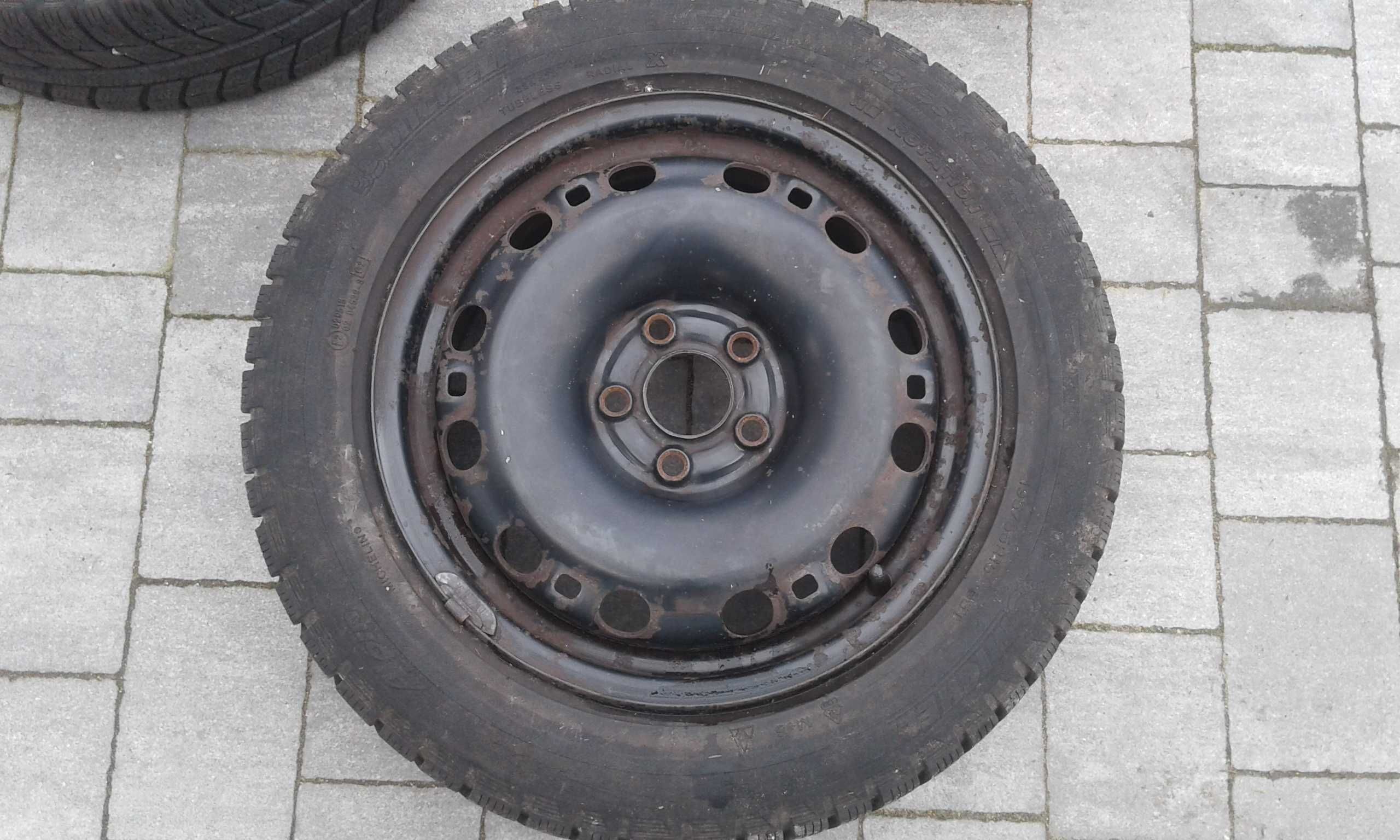 Koła 195/55 R15 (opona + felga) - Skoda