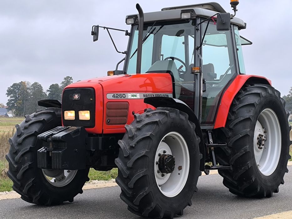 Ciągnik ## Massey Ferguson 4260 # Stan idealny Oryginał (ursus, Zetor)