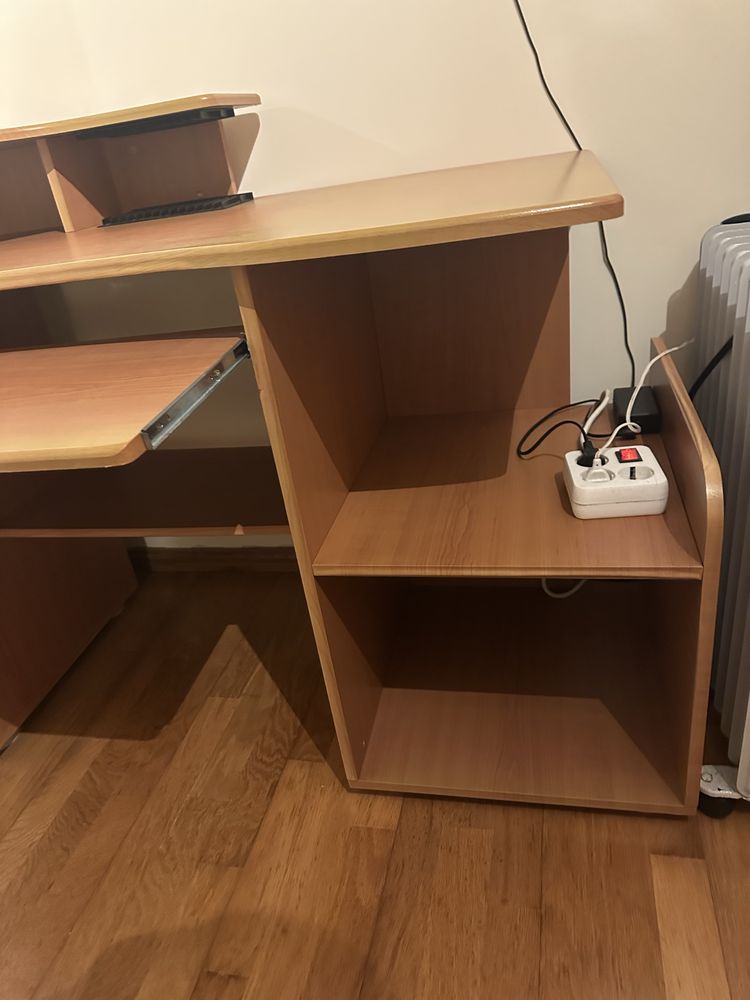 Secretária de escritório/quarto