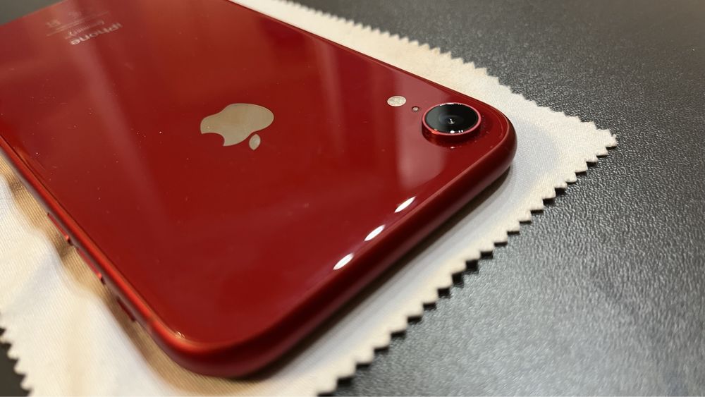 Iphone XR Red (produkt)