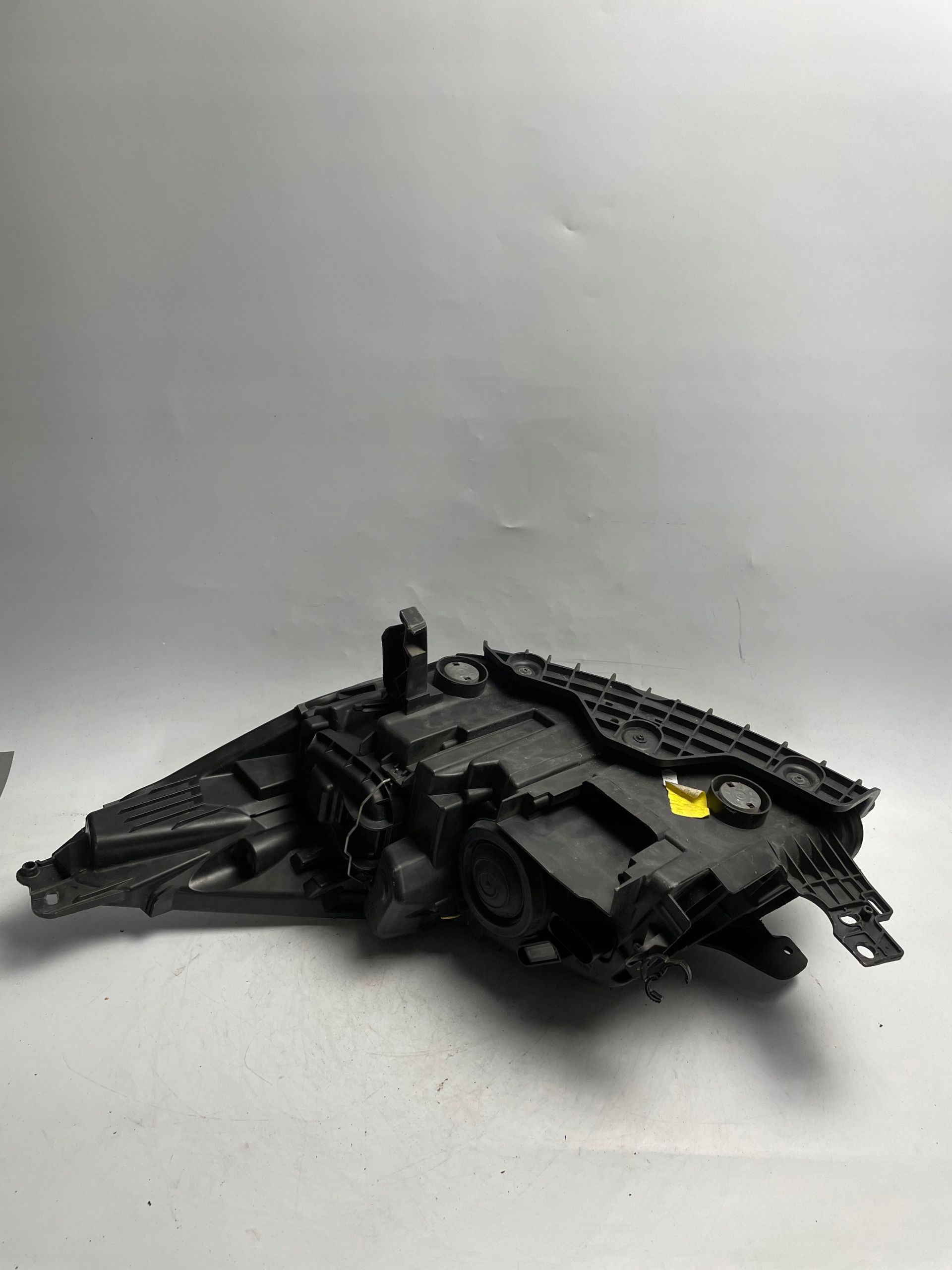 Ford kuga  MK2 II 2 13- Lampa przednia prawa