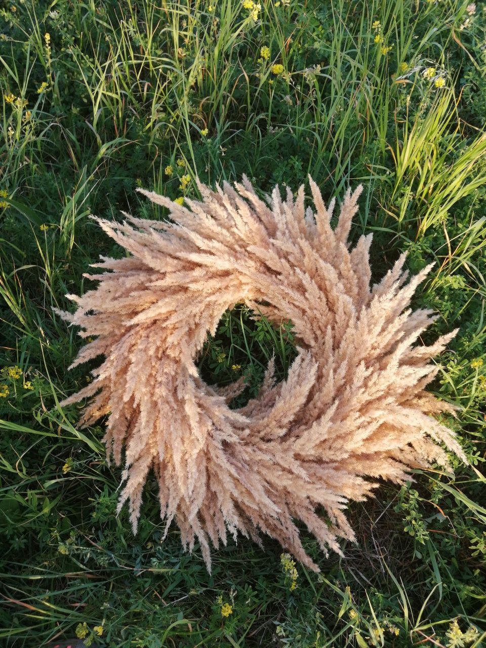 Wianek z suszonej trawy boho, duży.