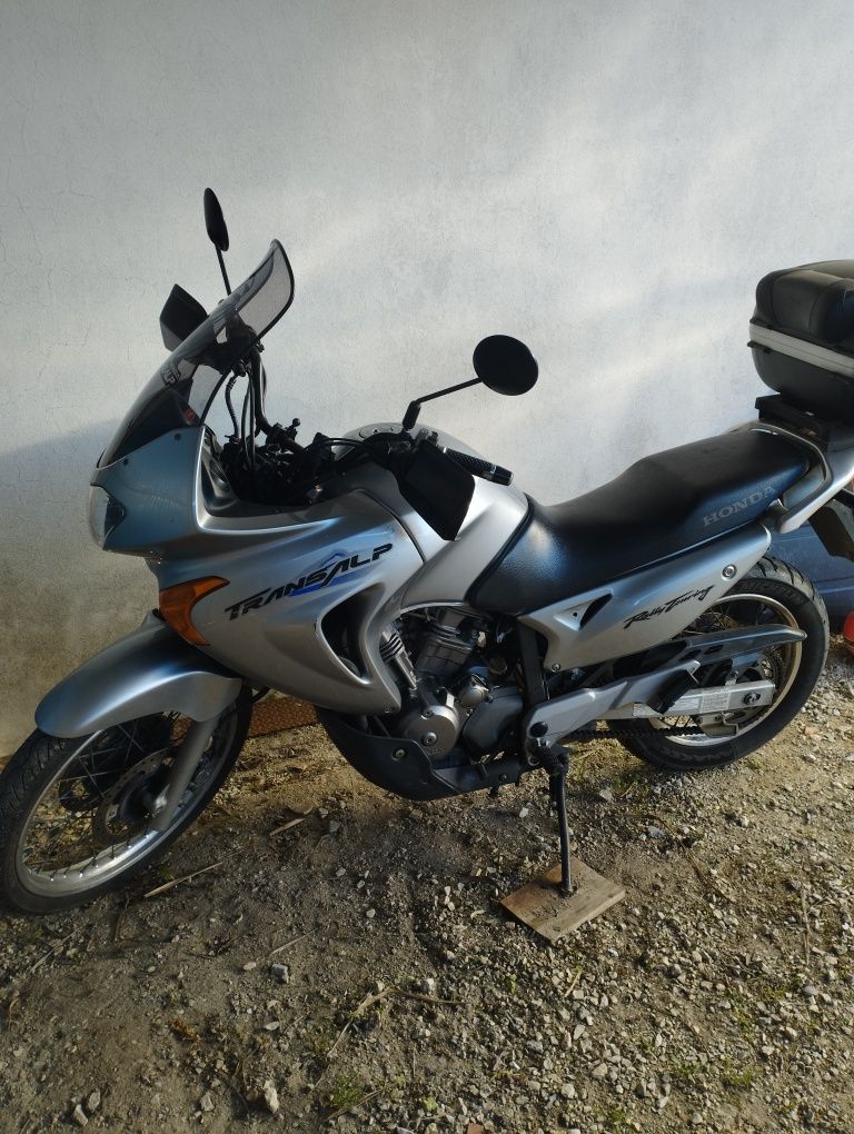 Honda Transalp 650