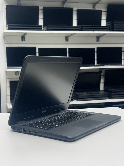 Laptop Biznesowy DELL Latitude 3310 13,3 i3-8gen 4GB RAM 128GB SSD