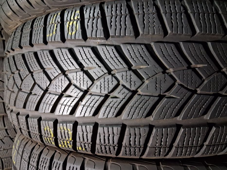 215/60 R17 Goodyaer ultra grip perfomance шини б/у зима КОМПЛЕКТ