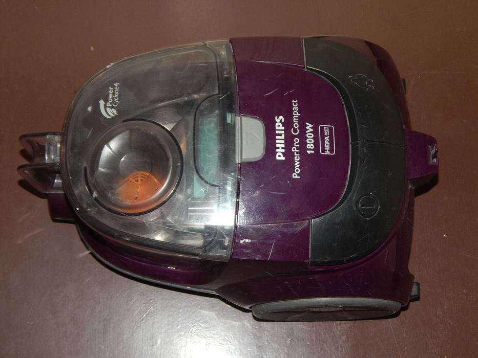 Пылесос безмешковой циклон пилосос контейнерний Philips PowerPro 1800W