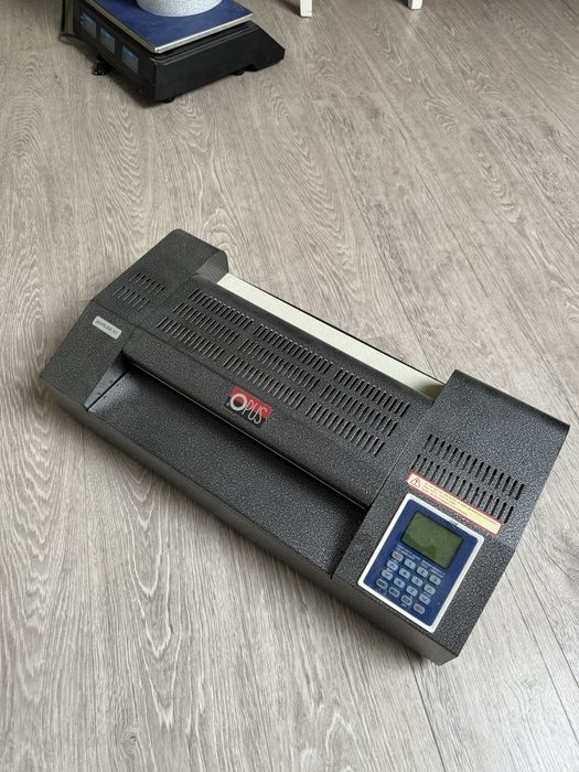 Laminator Opus Profilam A3 super stan