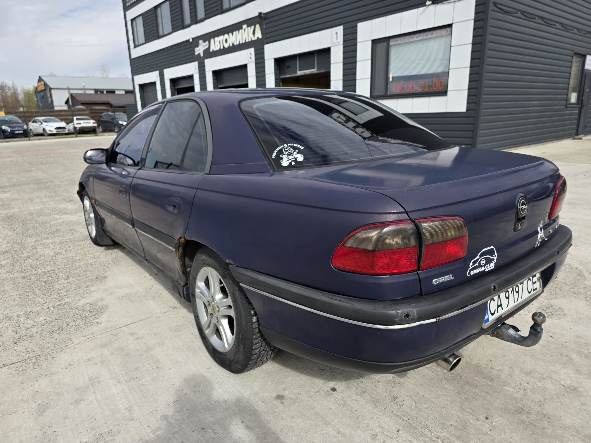 Opel Omega B 2.0 AT газ/бензин