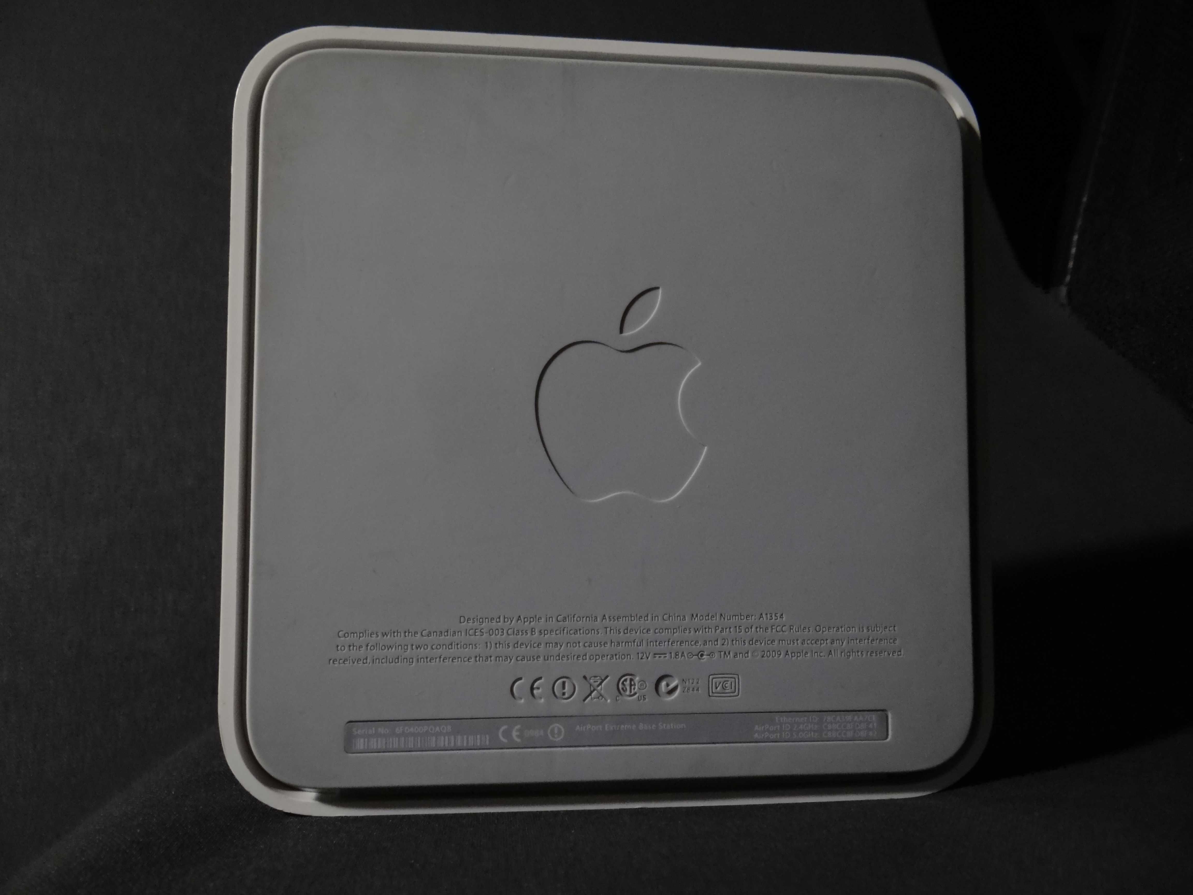 Router - Apple AirPort Extreme Base Station A1354