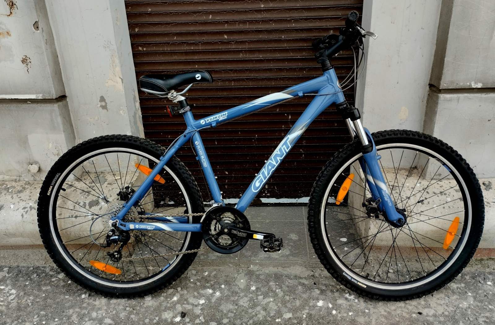 26 алю Giant Yukon Shimano Deore кассета Truvativ