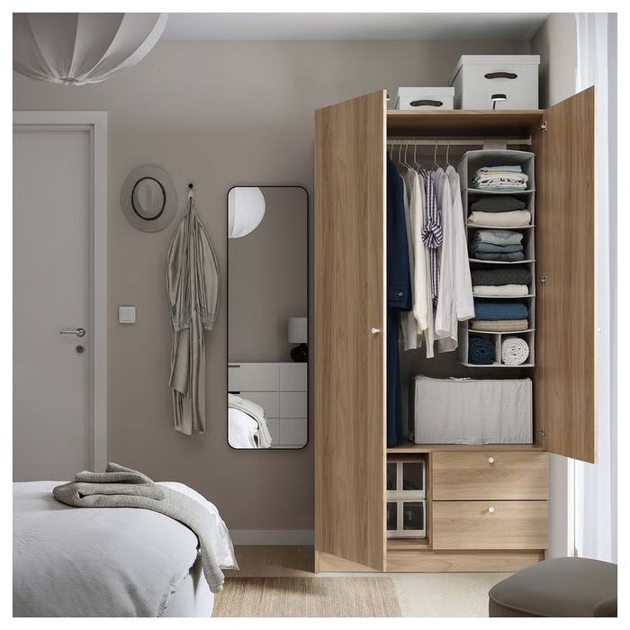 Ikea wardrobe VILHATTEN
Wardrobe with 2 doors and 2 drawers, oak