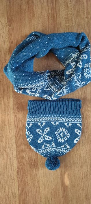 Czapka i komin szal damski jak nowy