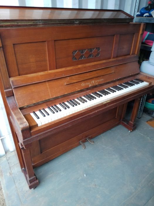 Pianino Georg Neumann breslau