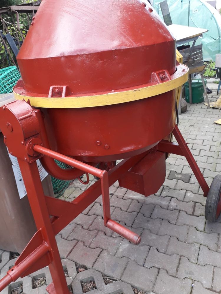 Betoniarka wolnospadowa 150l