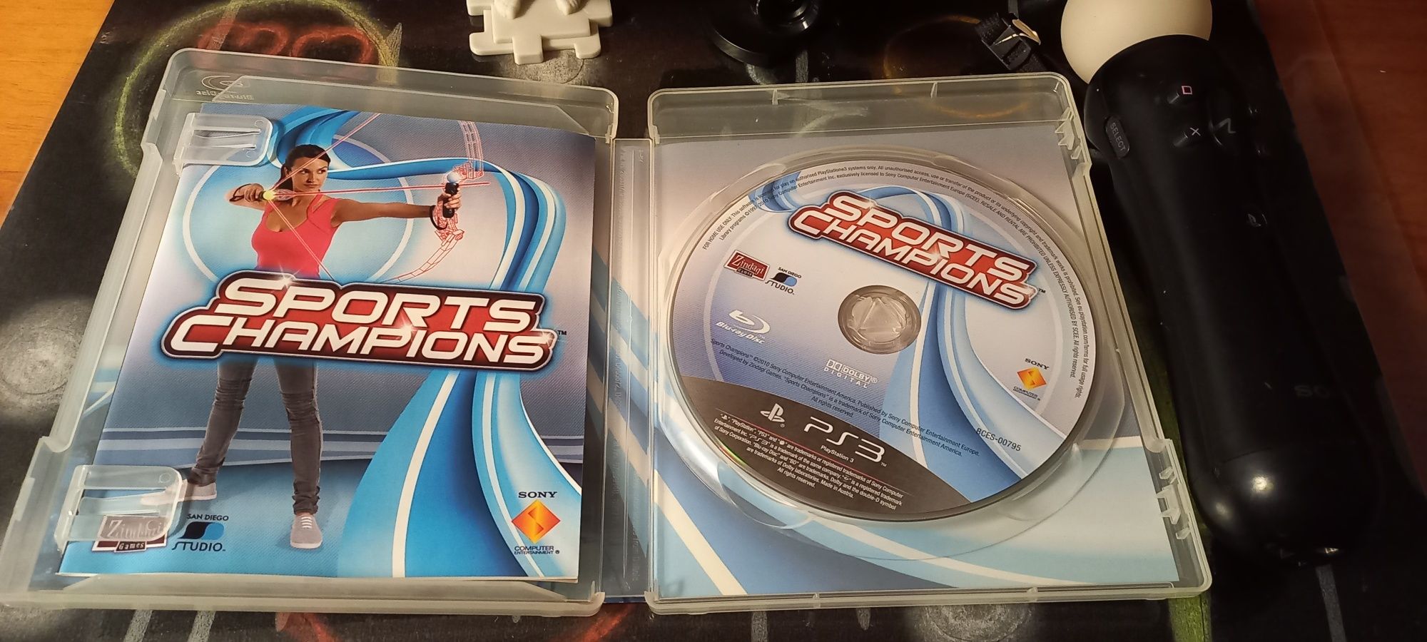 Comando Move, câmera e oferta jogo PS3 por apenas 15€