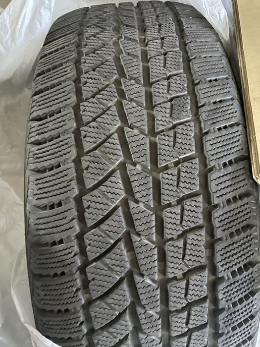 Продам зимові шини DOUBLESTAR WINTERKING DW02 255/55 R19 111T XL