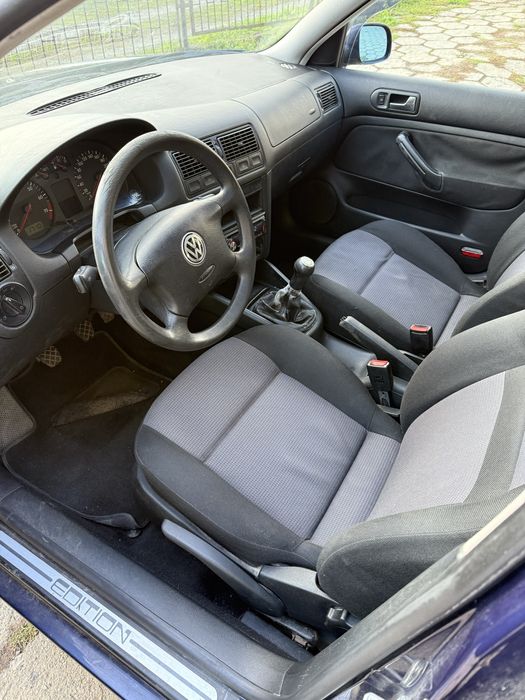 Volkswagen Golf 4 1.6 benzyna