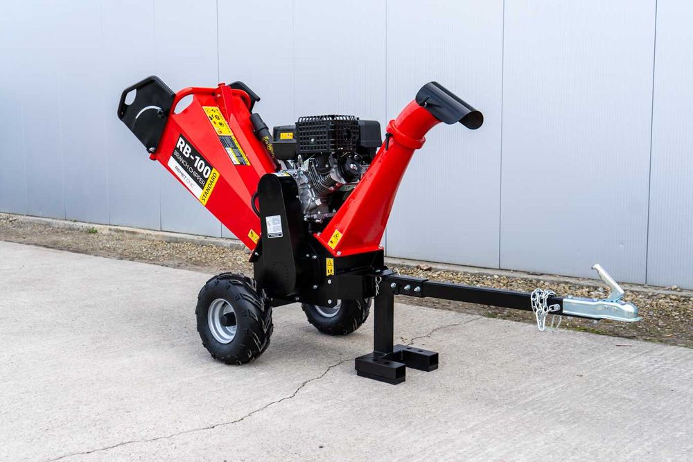rębak spalinowy REMET RB-100 == rozdrabniacz ==