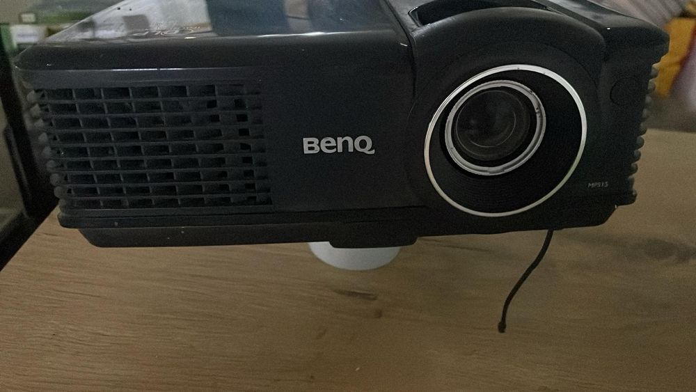 Vende-se material de restauração