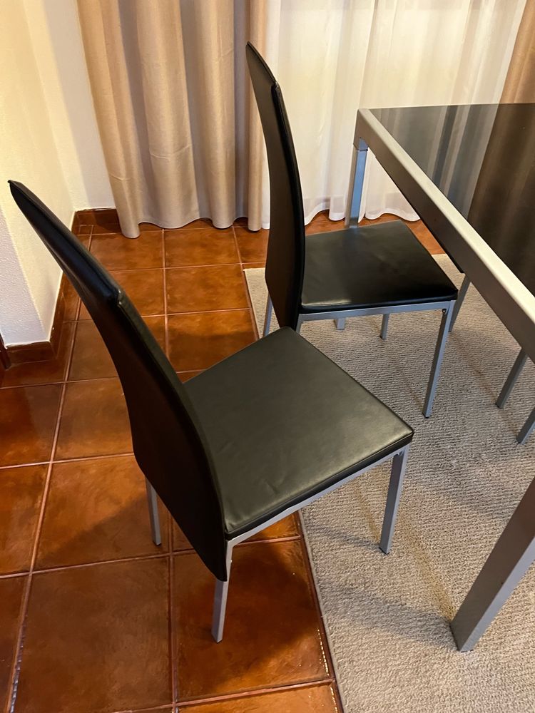 Mesa refeição extensivel com 4 cadeiras