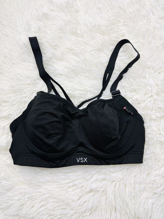 Biustonosz sportowy usztywniany 70B czarny