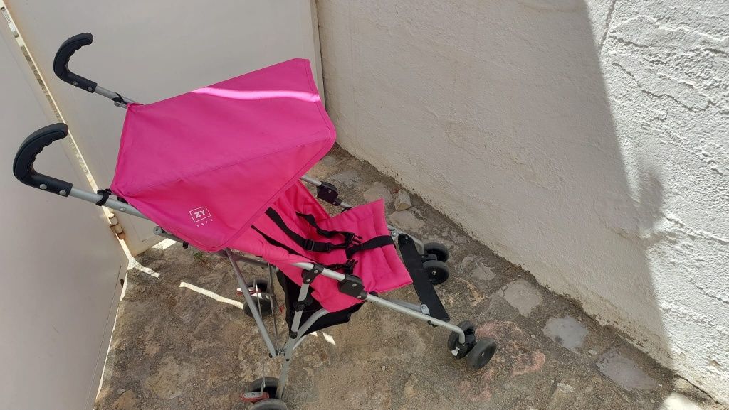 Carrinho Zippy cor de rosa