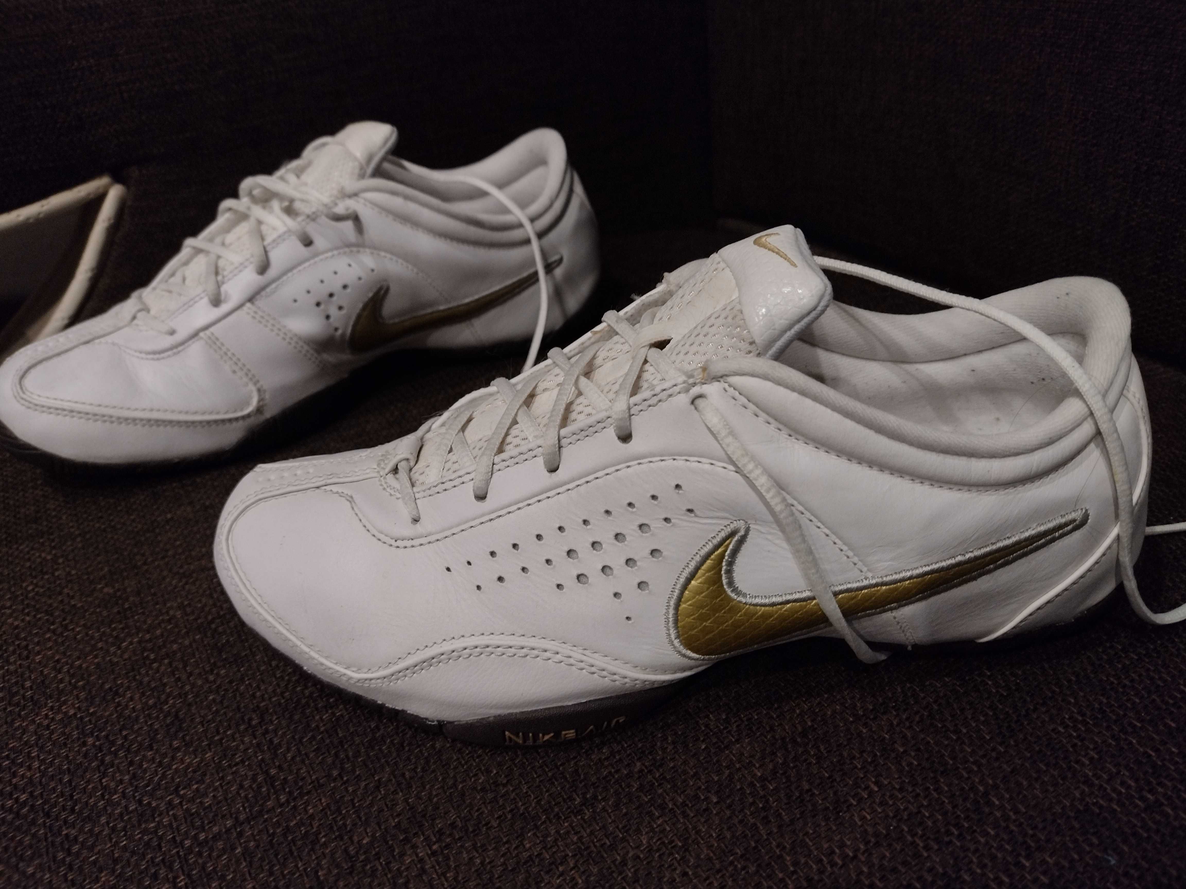 Buty Nike Air Series 6E rozm.40(25)