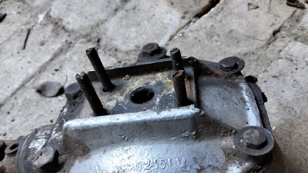 Продам зарчасти до днепр мт 10